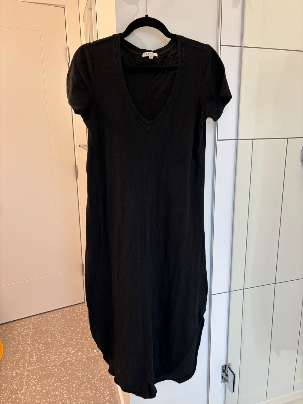 Z Supply Casual Black V-Neck Short Sleeve Women's Maxi Dress
